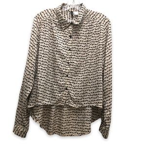 Divided  Deer Print Uneven Hem Button Down Shirt Women's Size 10 Cream/Black